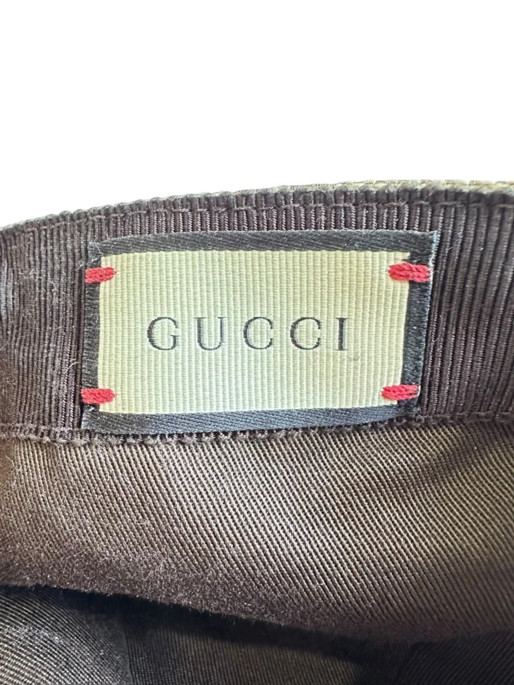Gucci amazing signature